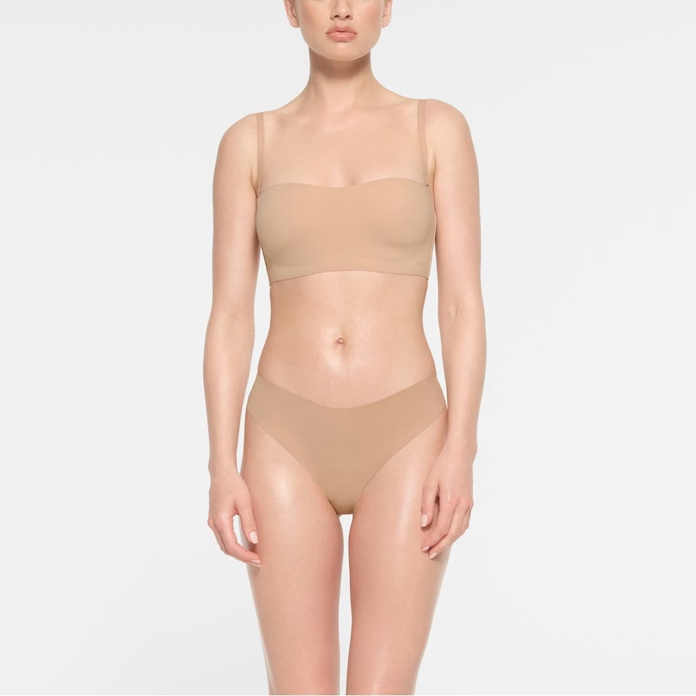 Skims Naked Bandeau Bra